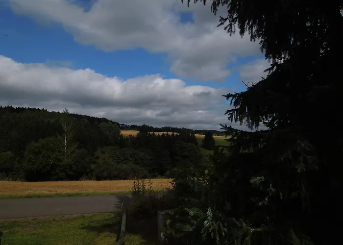 Semesterbostad Haus Am Wald *